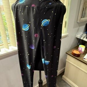 LuLaRoe Black Leggings with Planetary Print